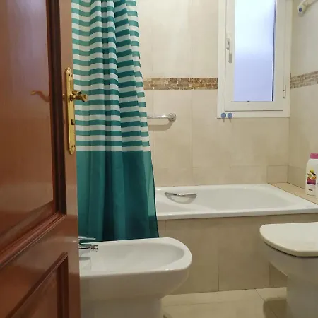 Vv Hoony Mugler Wifi Free Private Parking Aire Acondiciony דירה